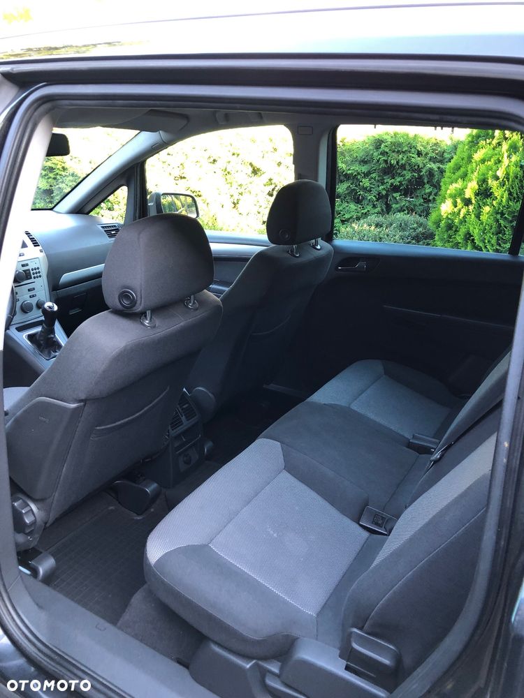 Opel Zafira 1.8 - 10