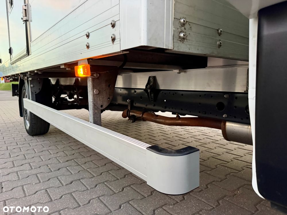 Iveco DAILY KONTENER 8EP / SALON POLSKA / GWARANCJA W CENIE / FAKTURA VAT 23% / LEASING, KREDYT - UPROSZCZONA PROCEDURA - 32