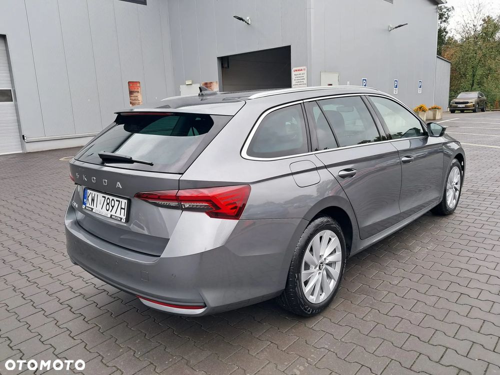 Skoda Octavia 1.5 TSI mHEV Selection DSG - 5