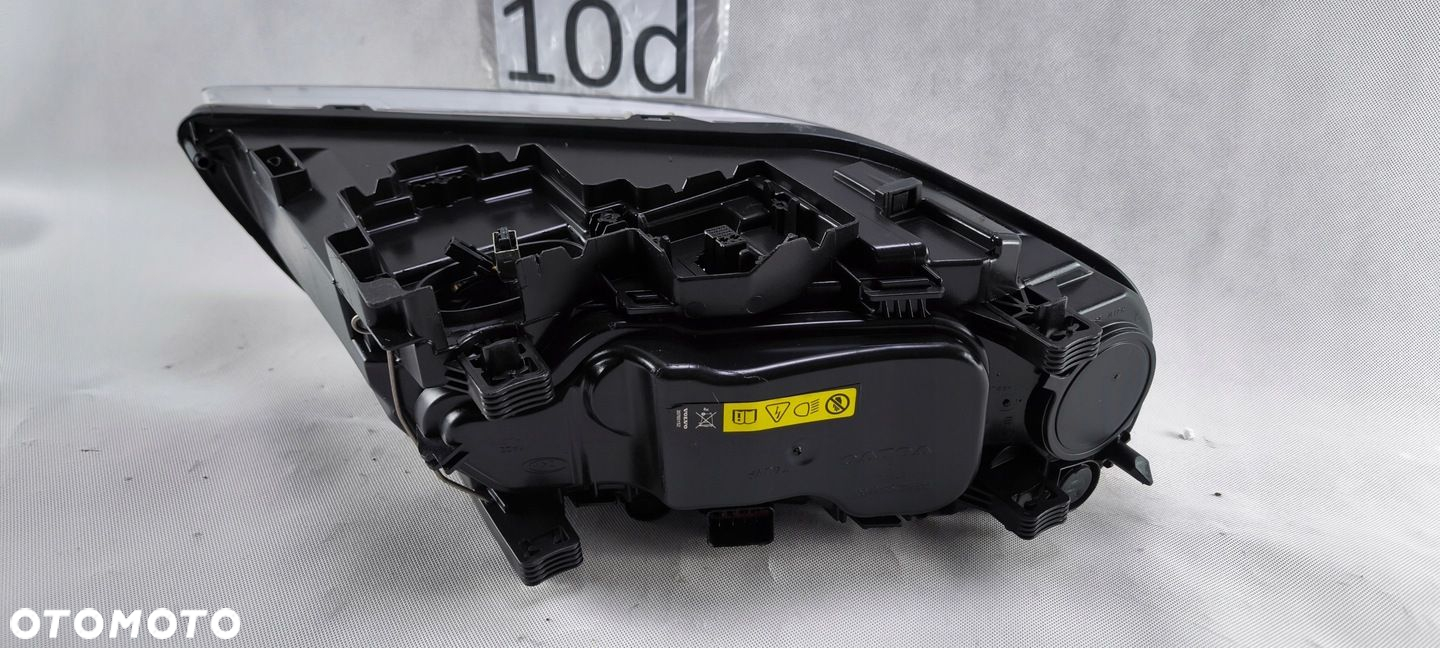VOLVO V70 XC70 S80 2013- XENON PRAWY REFLEKTOR LAMPA 31420013 - 8