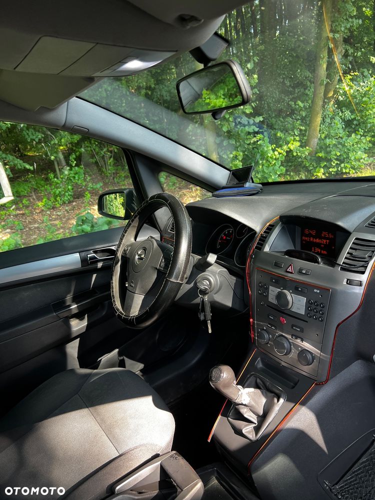 Opel Zafira 1.6 Enjoy - 7