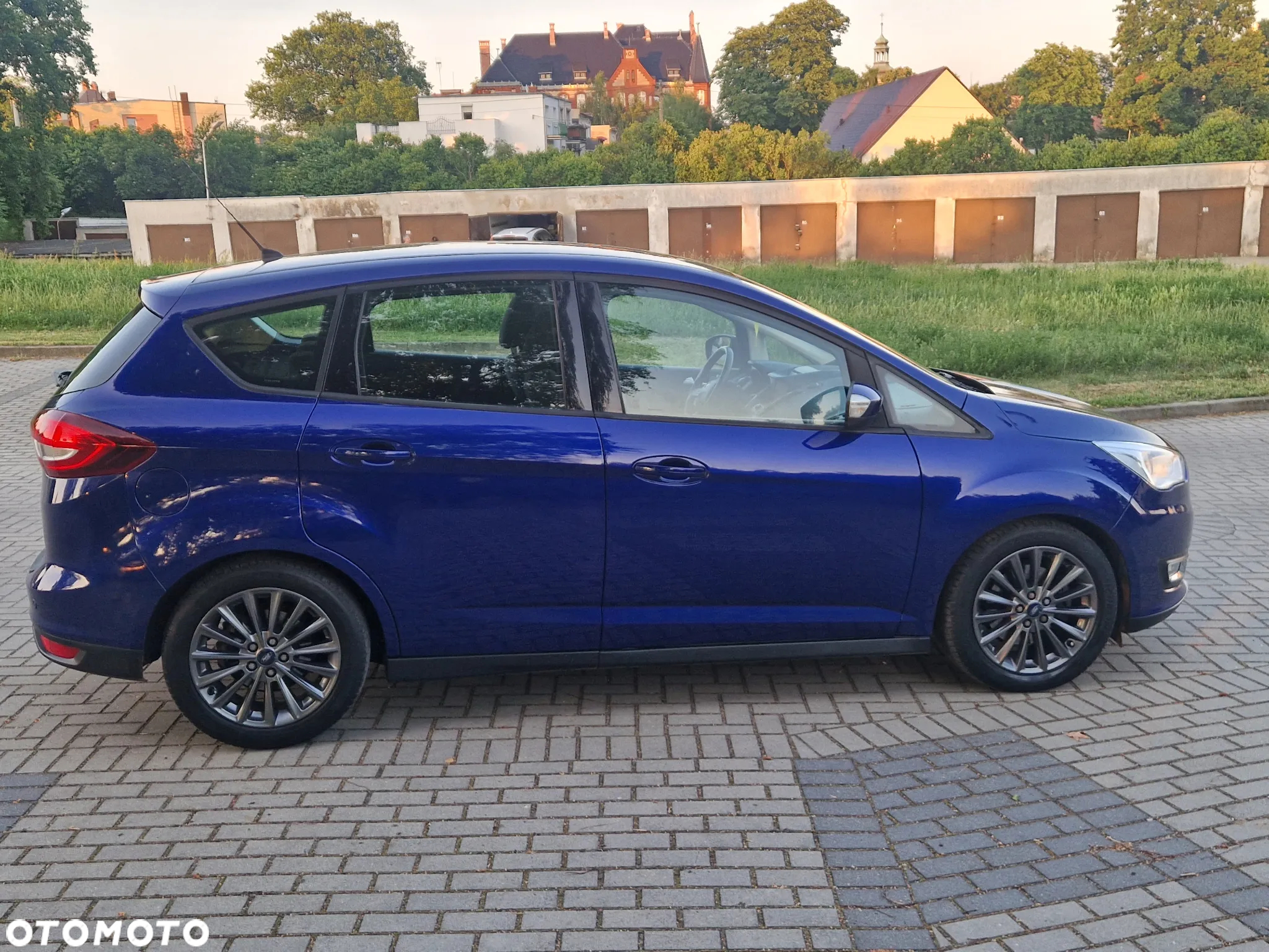 Ford C-MAX 2.0 TDCi Start-Stop-System Trend - 10