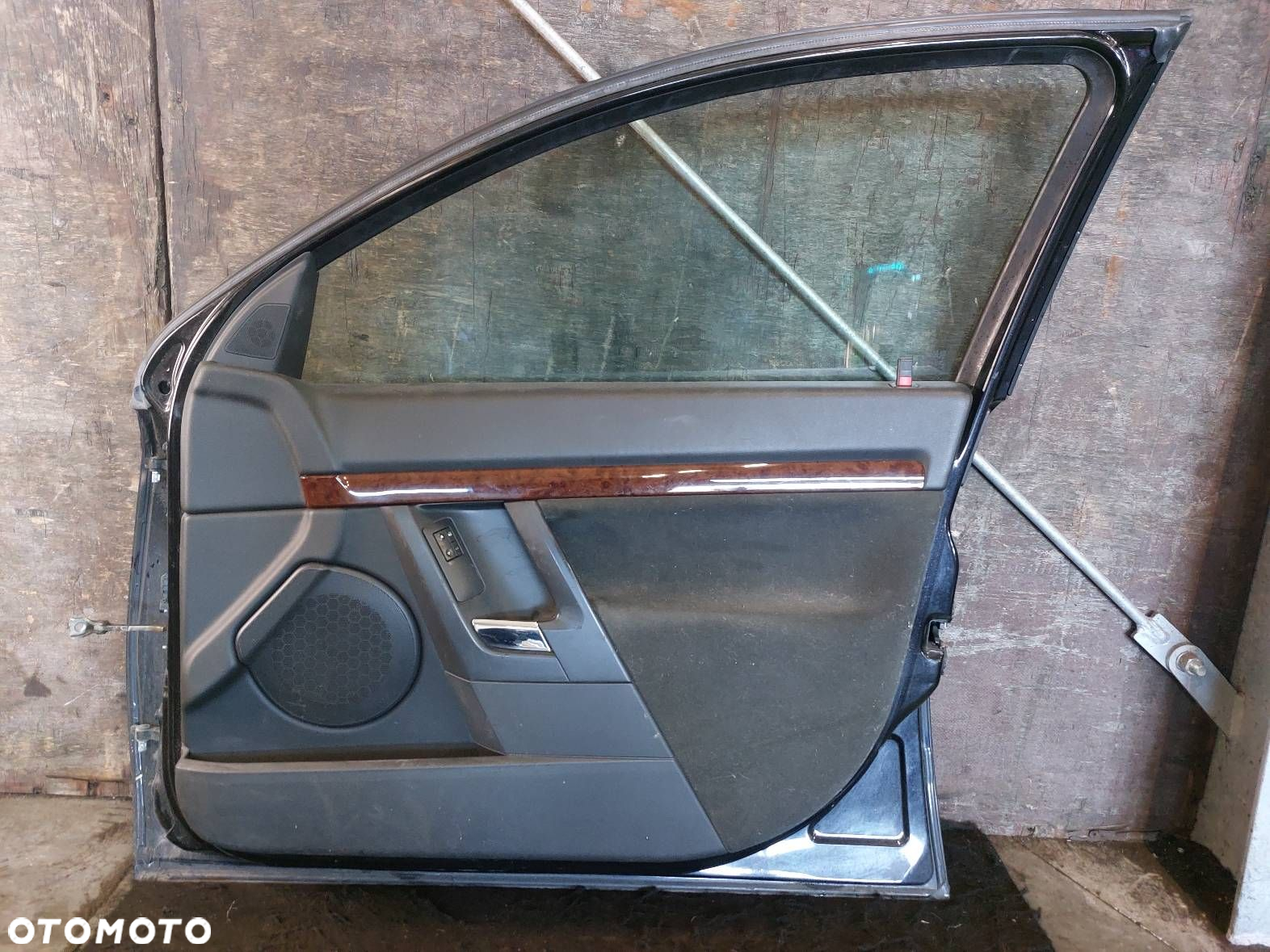 DRZWI KOMPLETNE PRAWY PRZÓD VECTRA C Z20R - 2