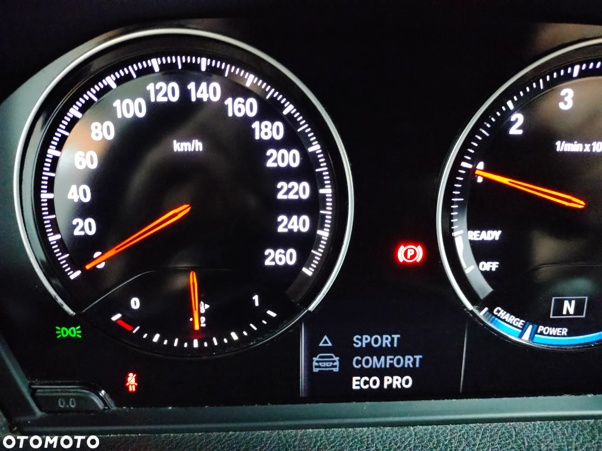 BMW Seria 2 218i Active Tourer - 16