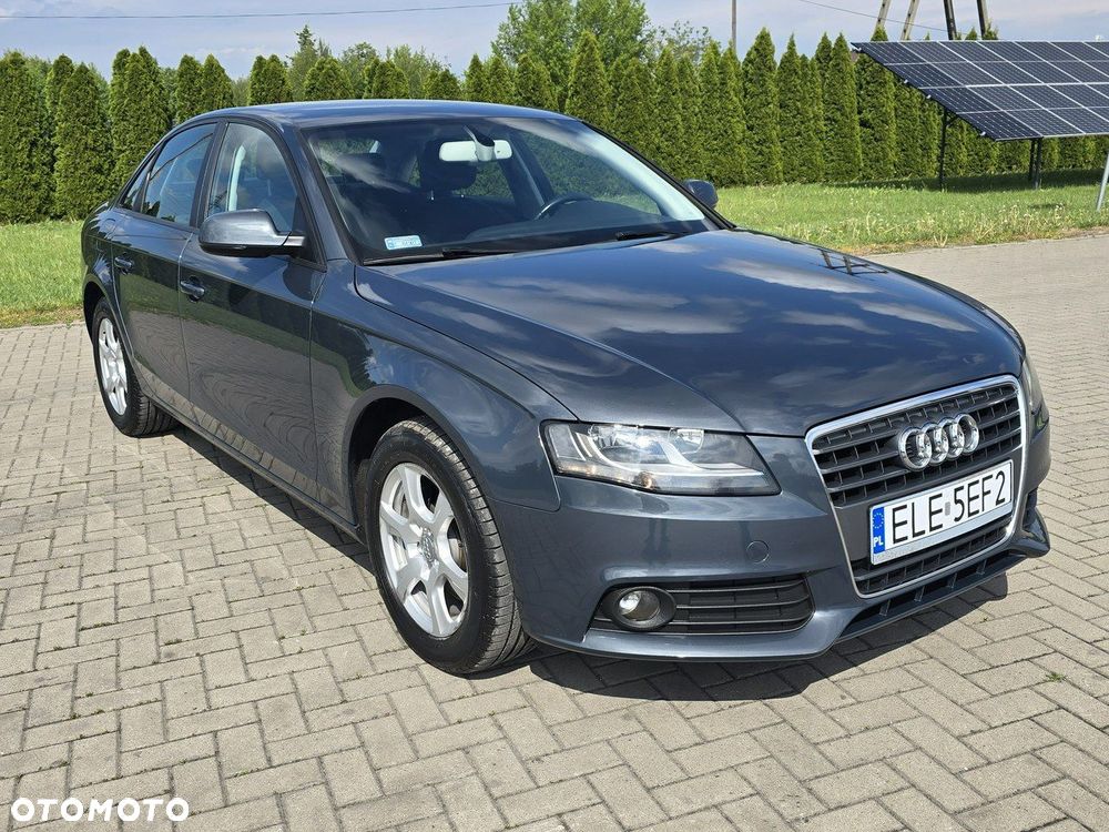 Audi A4 Limousine - 3