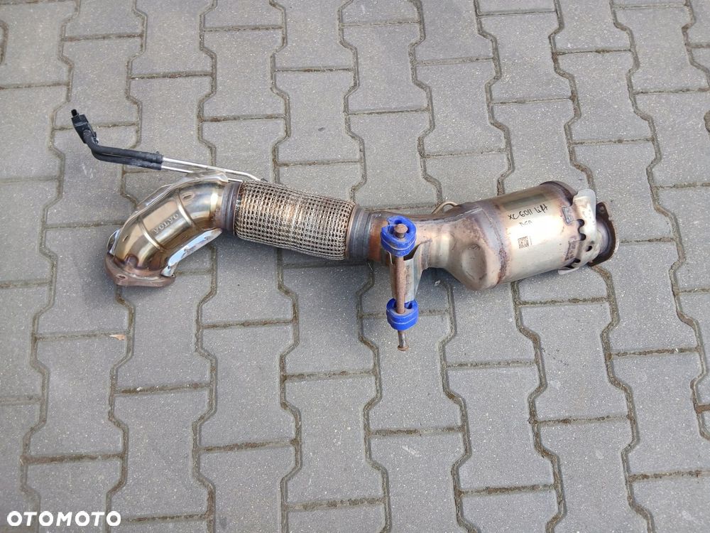 filtr dpf katalizator 32349355 volvo xc60 ii lift 2.0 b5b 2023r mild-hubrid - 1
