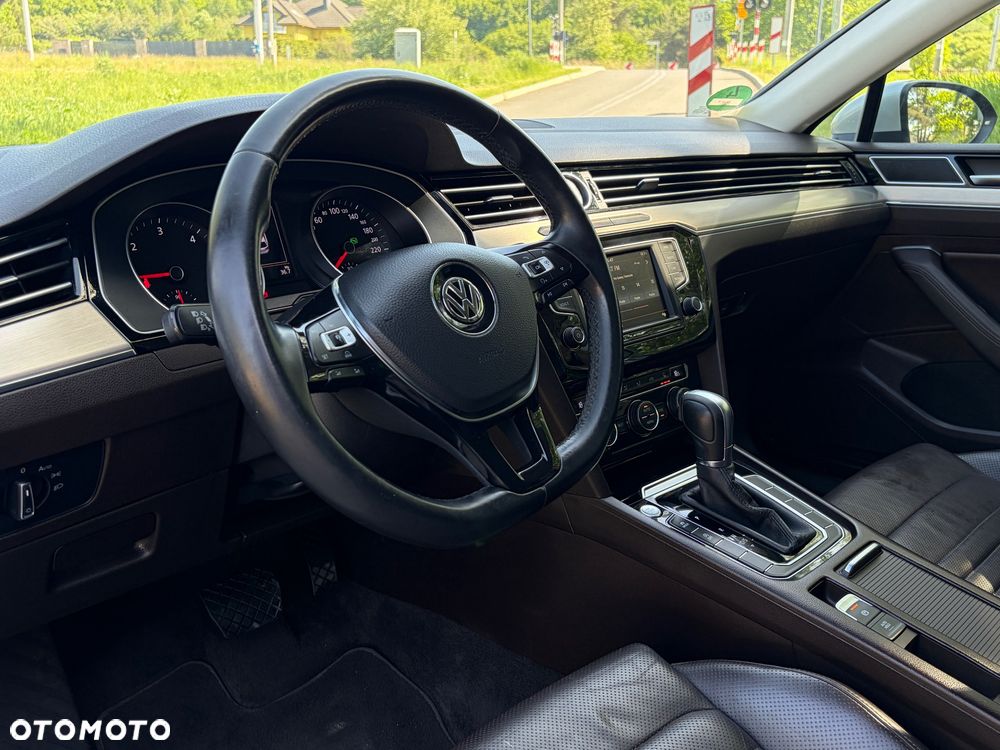 Volkswagen Passat Variant 2.0 TDI DSG (BlueMotion Technology) Highline - 14
