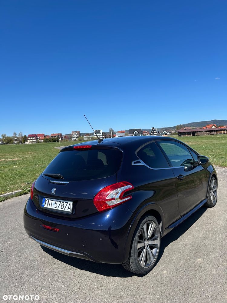 Peugeot 208 - 3