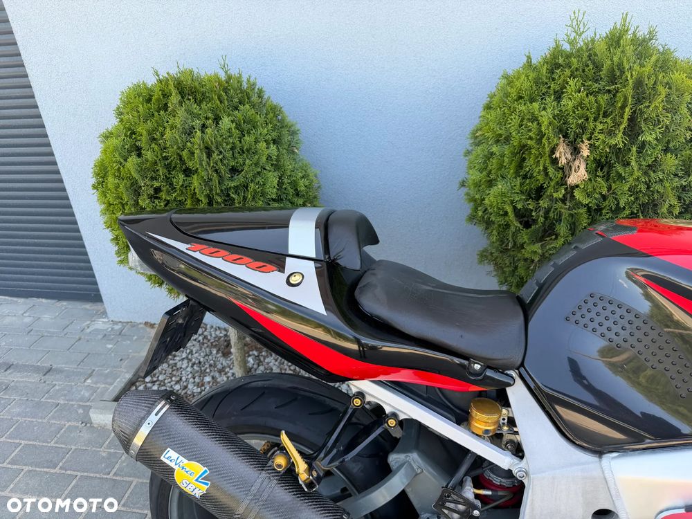 Suzuki GSX-R - 18
