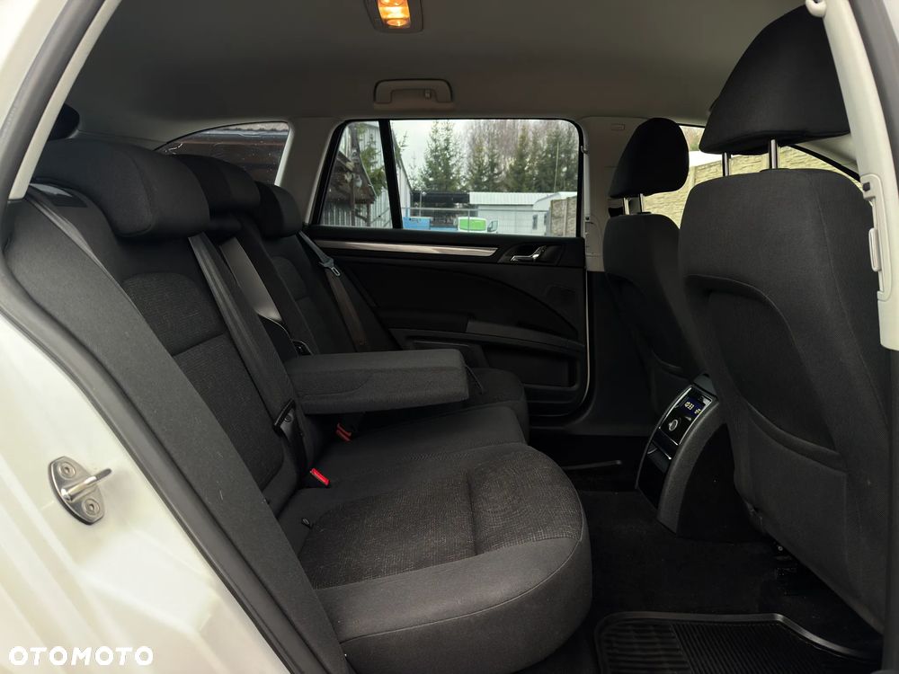 Skoda Superb 1.6 TDI Active Greenline - 22