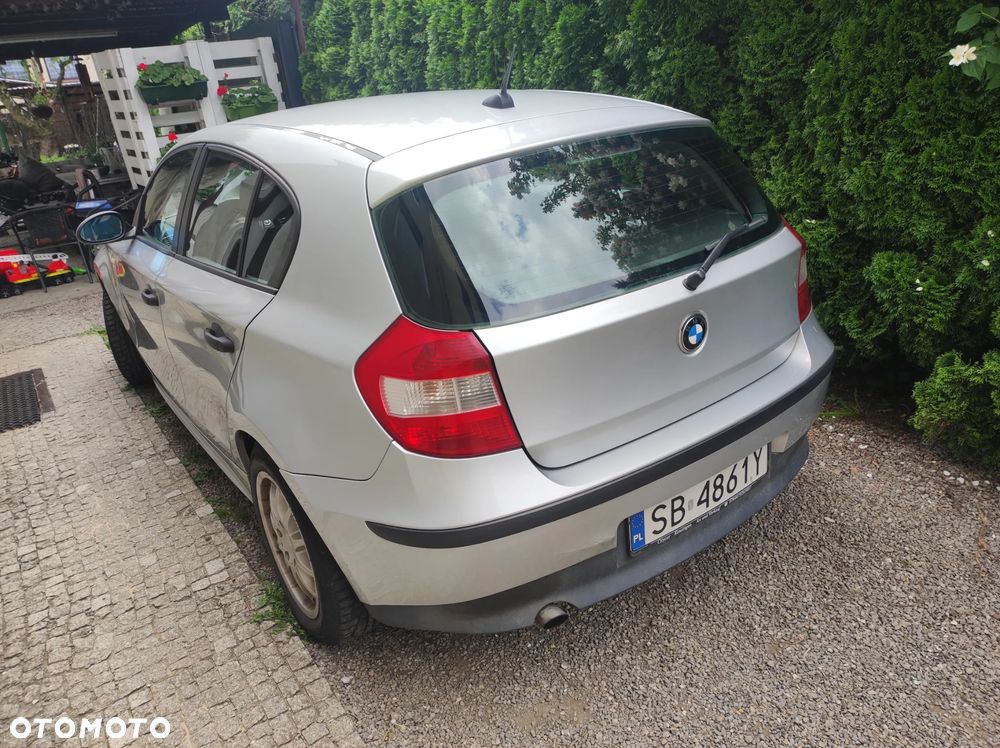 BMW Seria 1 116i - 4