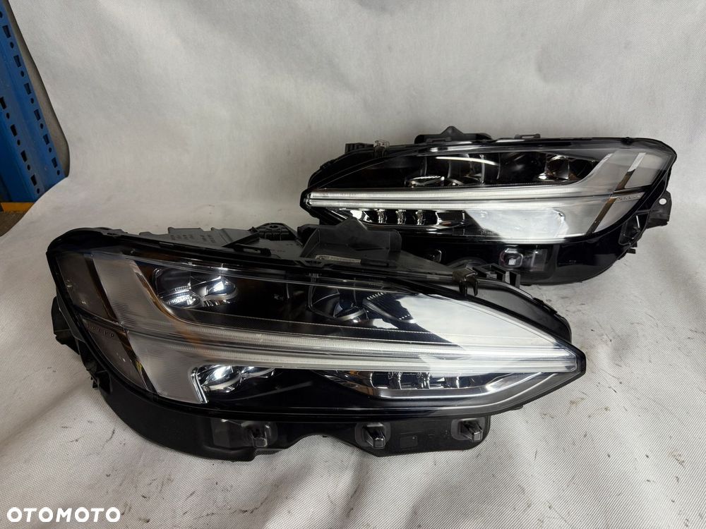VOLVO V90 S90 FULL LED MID LAMPA LEWA PRAWA REFLEKTOR LEWY PRAWY DEMONTAŻ - 1