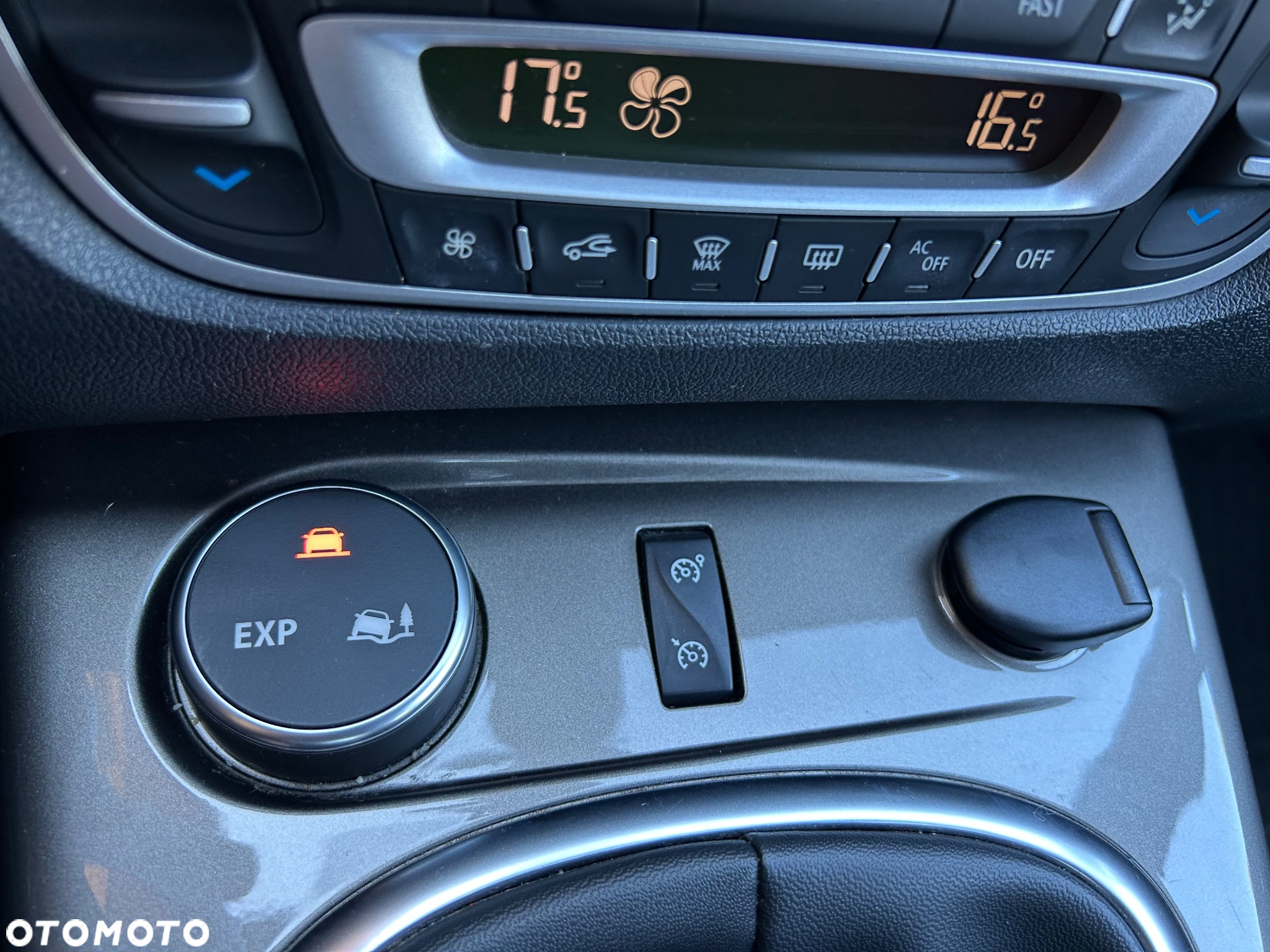 Renault Scenic ENERGY TCe 115 S&S Xmod Paris - 9