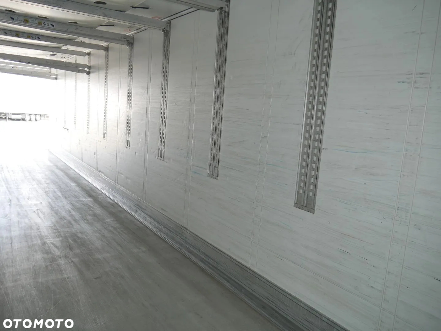 Schmitz Cargobull Chłodnia 60 / Doppelstock / Thermo King 300 / TIP 640651 - 16