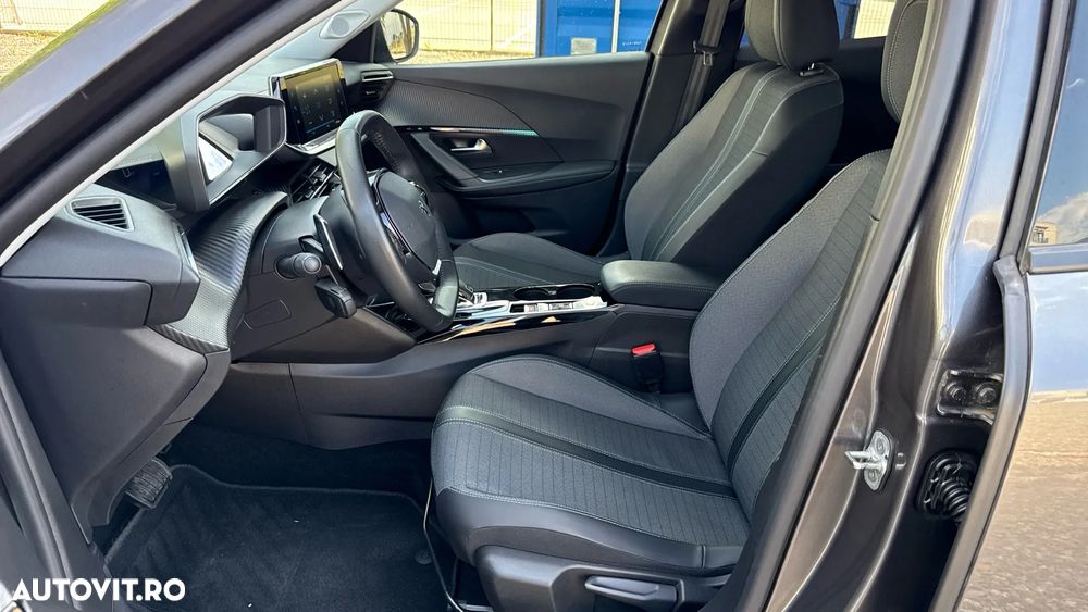Peugeot 2008 1.5 BlueHDI EAT8 STT Allure Pack - 18