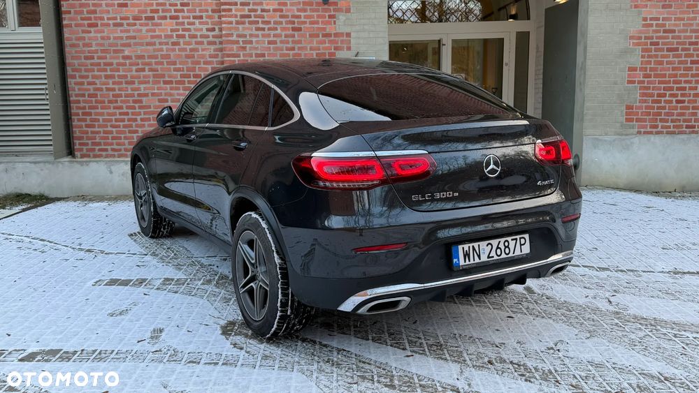 Mercedes-Benz GLC 300 e 4-Matic Business Edition - 2