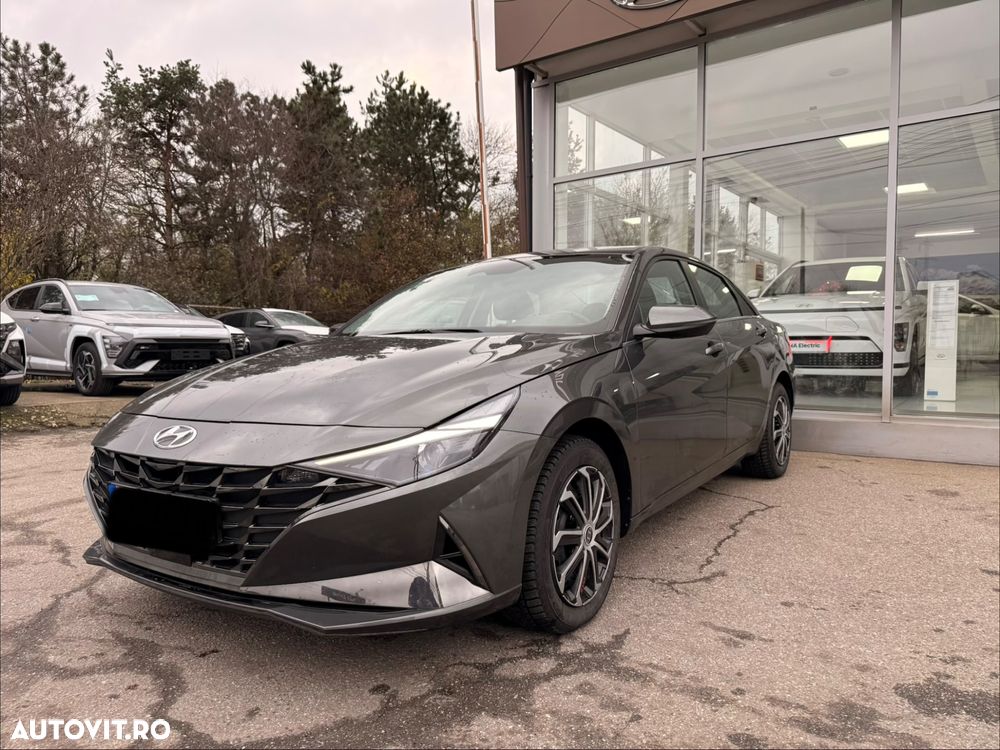 Hyundai Elantra 1.6 l 123 CP 6MT Highway - 3