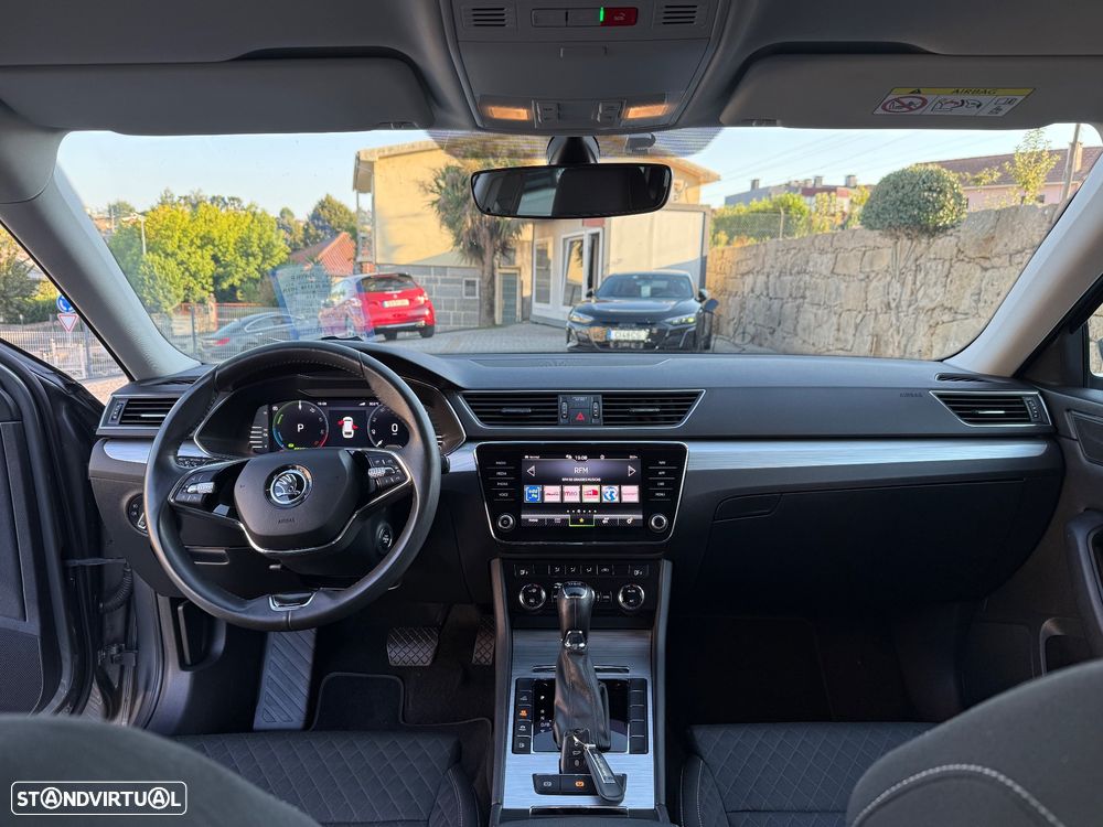 Skoda Superb Break - 9