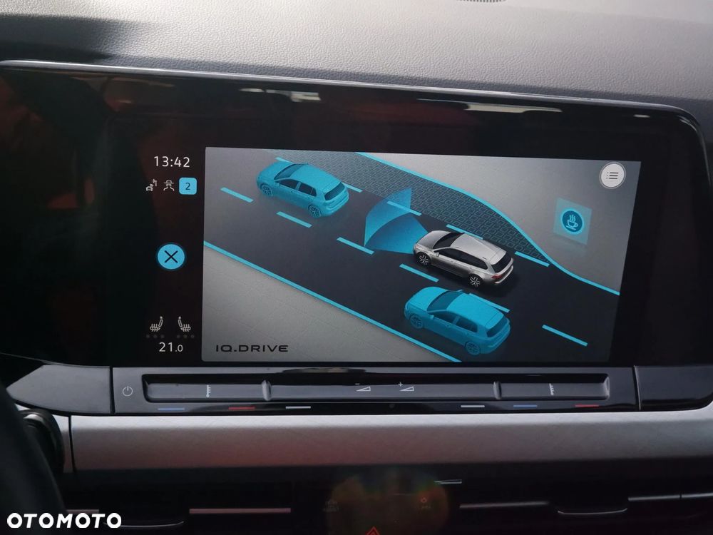 Volkswagen Golf VIII 1.5 TSI EVO Life - 33