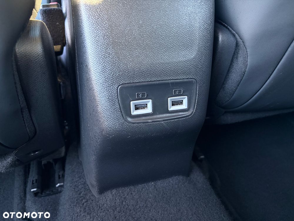 Peugeot 2008 PureTech 130 EAT8 Allure - 29