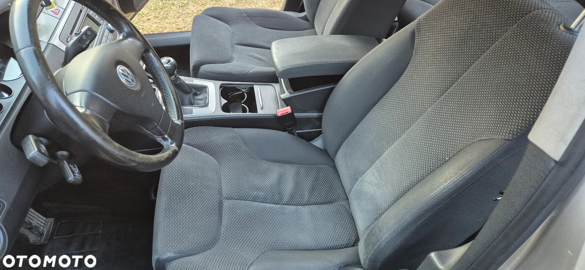 Volkswagen Passat 2.0 TDI Comfortline - 12