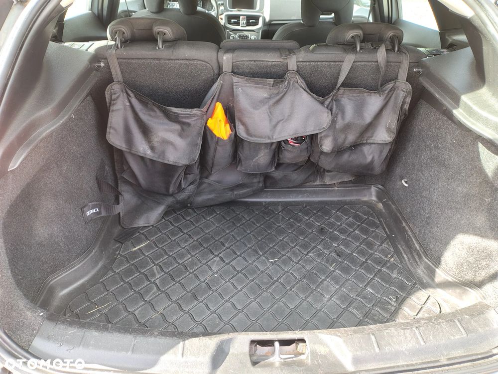 Volvo V40 D2 - 8