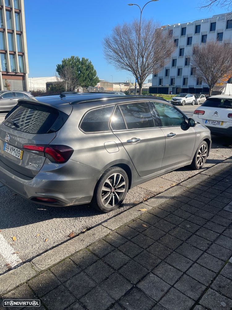 Fiat Tipo Station Wagon 1.3 M-Jet Lounge Tech J17 - 4