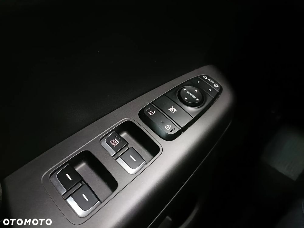 Kia Sportage 1.6 T-GDI M 4WD - 19