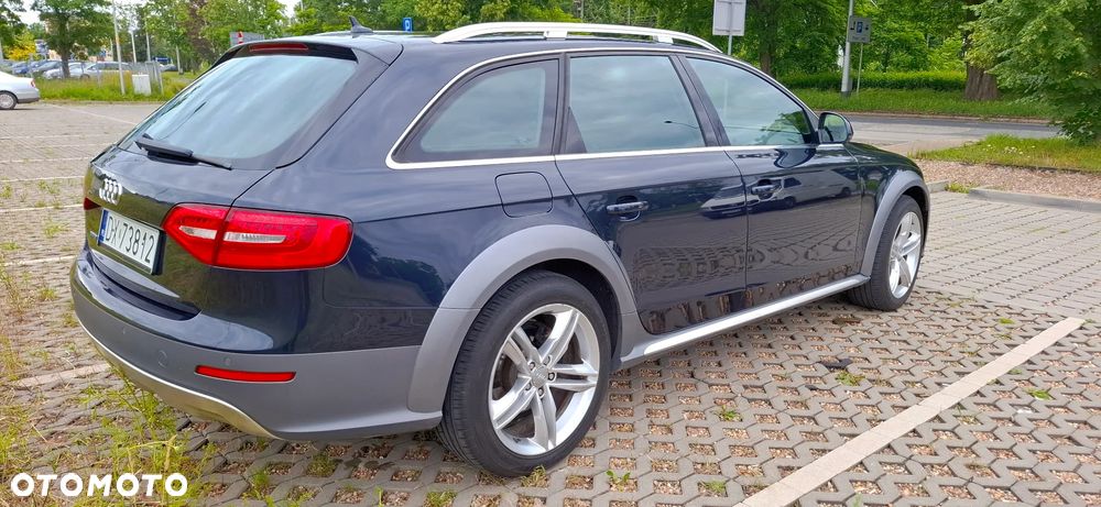 Audi A4 Allroad - 2