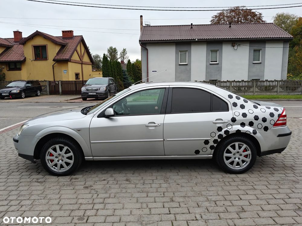 Ford Mondeo 2.0 Ghia X100 / X - 11