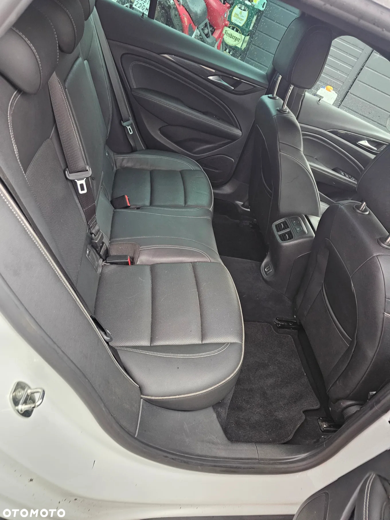 Opel Insignia 2.0 T 4x4 Exclusive S&S - 15