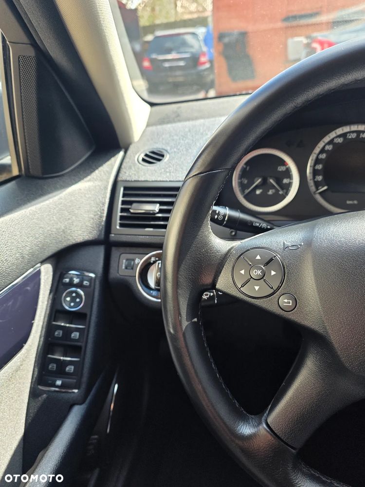 Mercedes-Benz Klasa C 200 Kompressor Elegance - 34