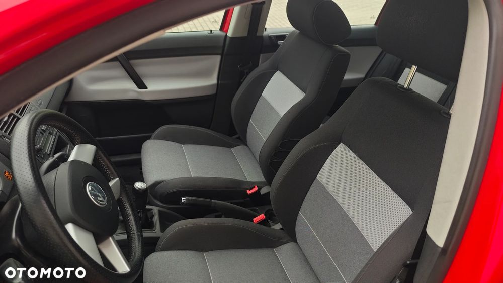 Volkswagen Polo - 11