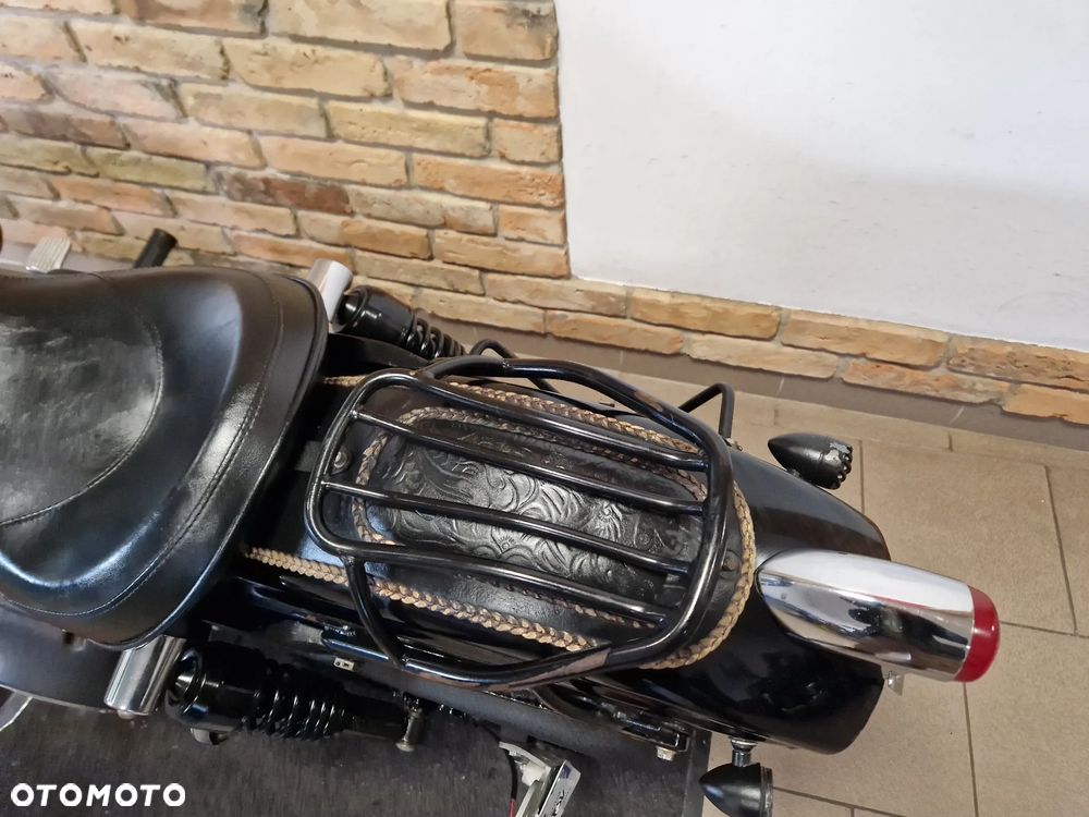 Harley-Davidson Dyna Street Bob - 24