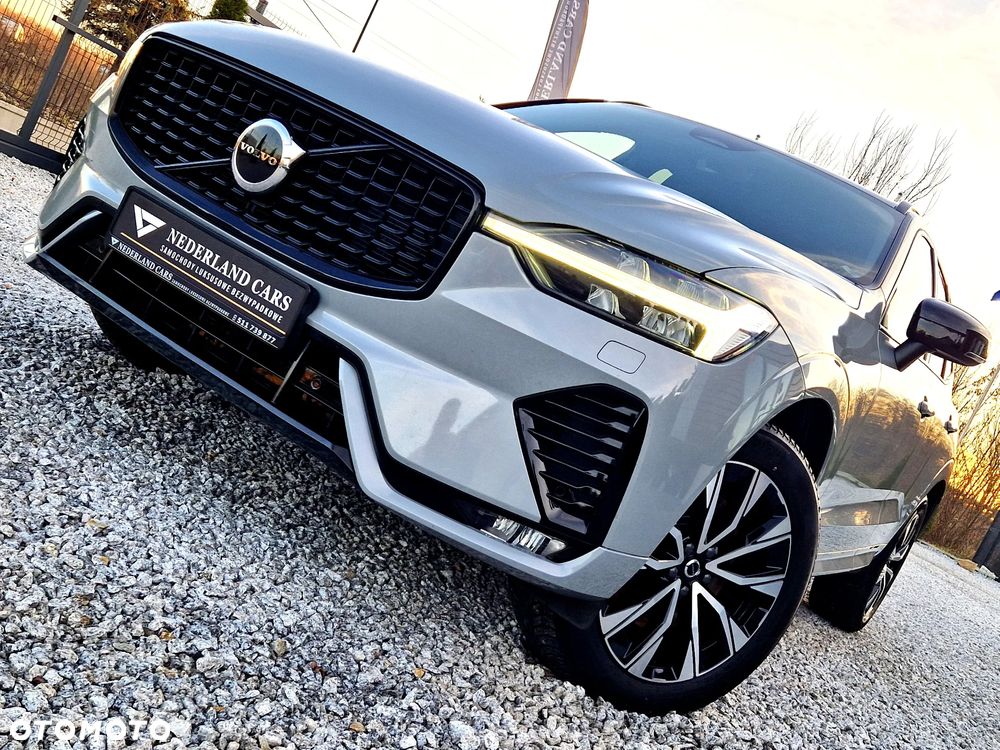 Volvo XC 60 B4 D AWD Plus Dark - 34