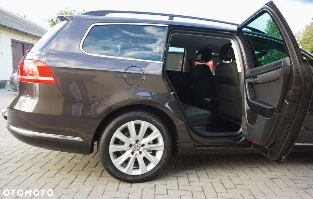 Volkswagen Passat - 35