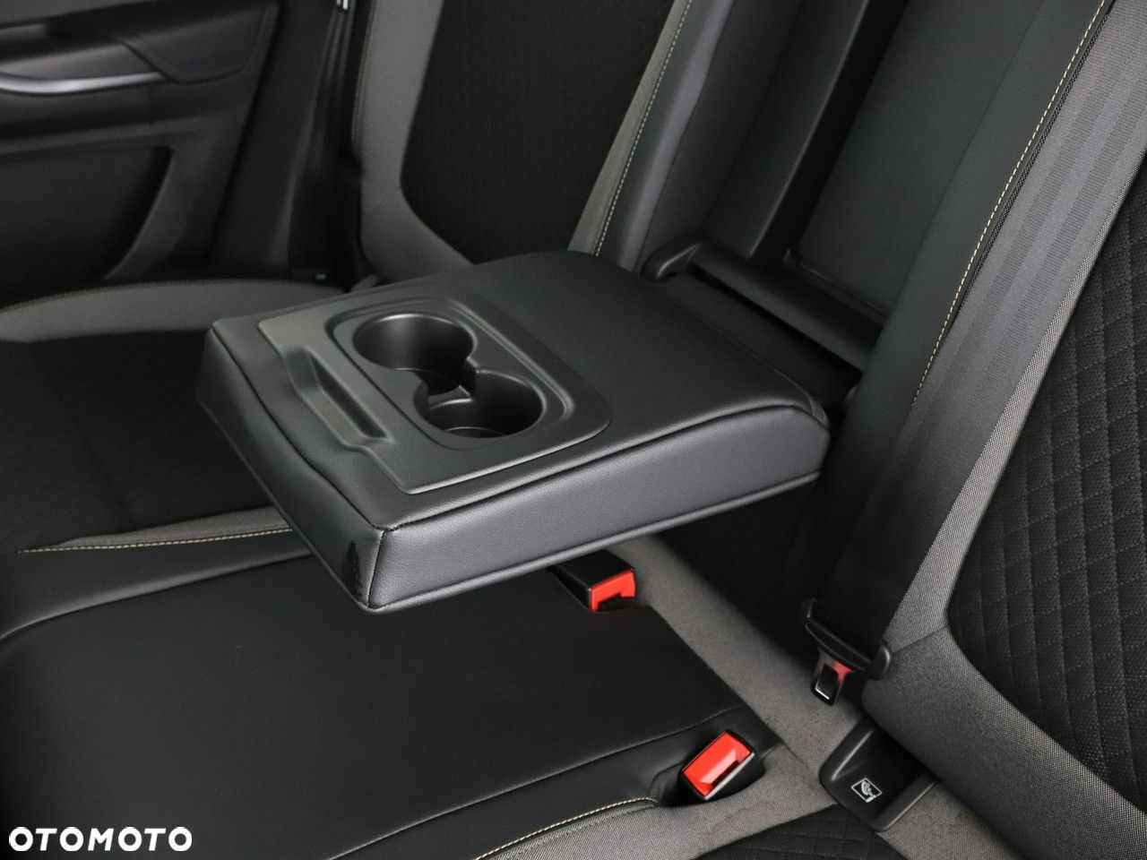 Opel Grandland X 1.2 T GPF Innovation S&S - 39