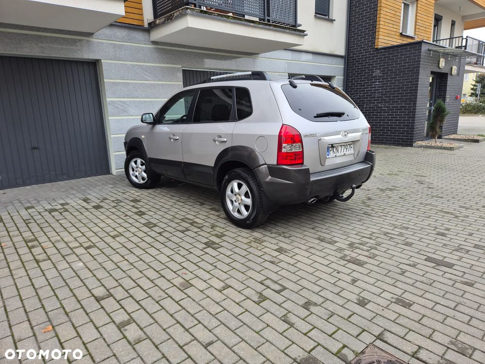 Hyundai Tucson 2.0 CRDi Elegance + - 4