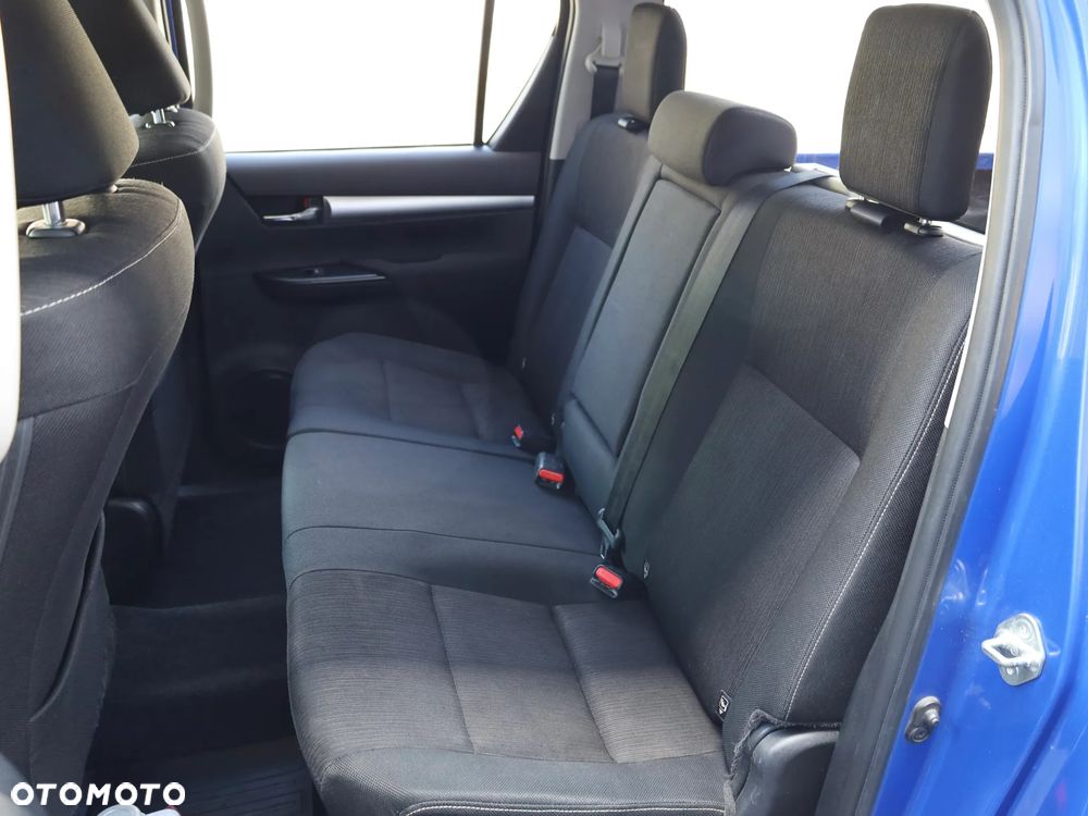Toyota Hilux 2.4 D-4D Double Cab SR5 4x4 - 30