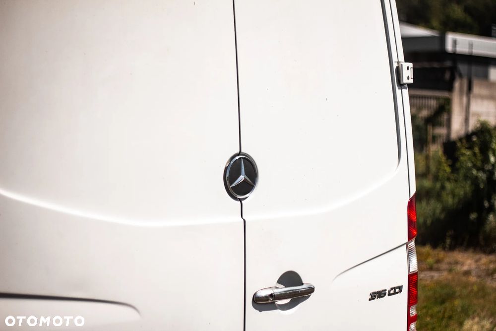 Mercedes-Benz Sprinter - 3