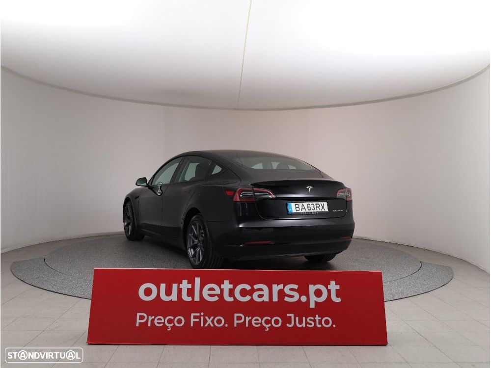 Tesla Model 3 - 11