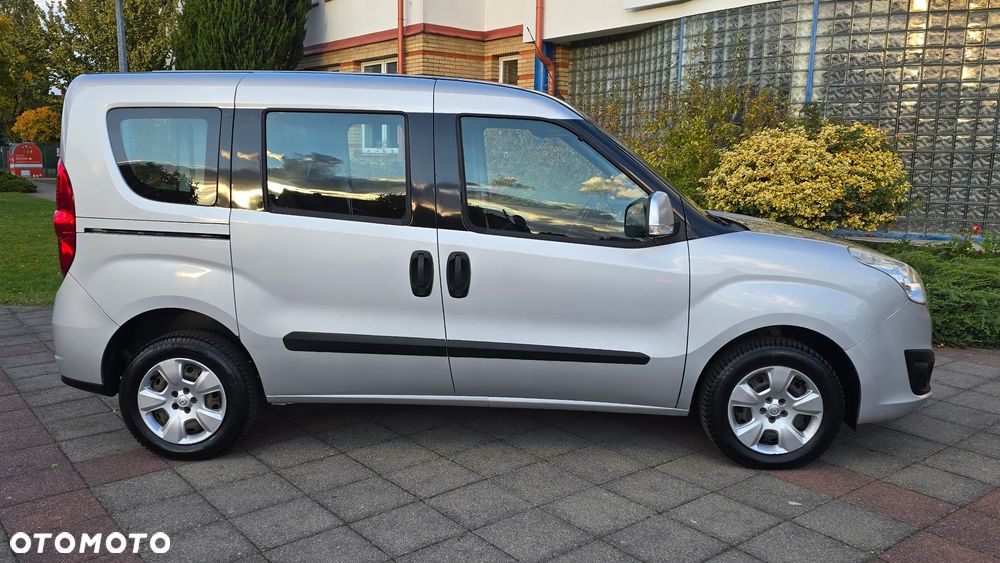 Opel Combo - 8