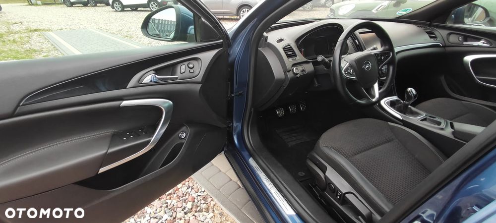 Opel Insignia - 24