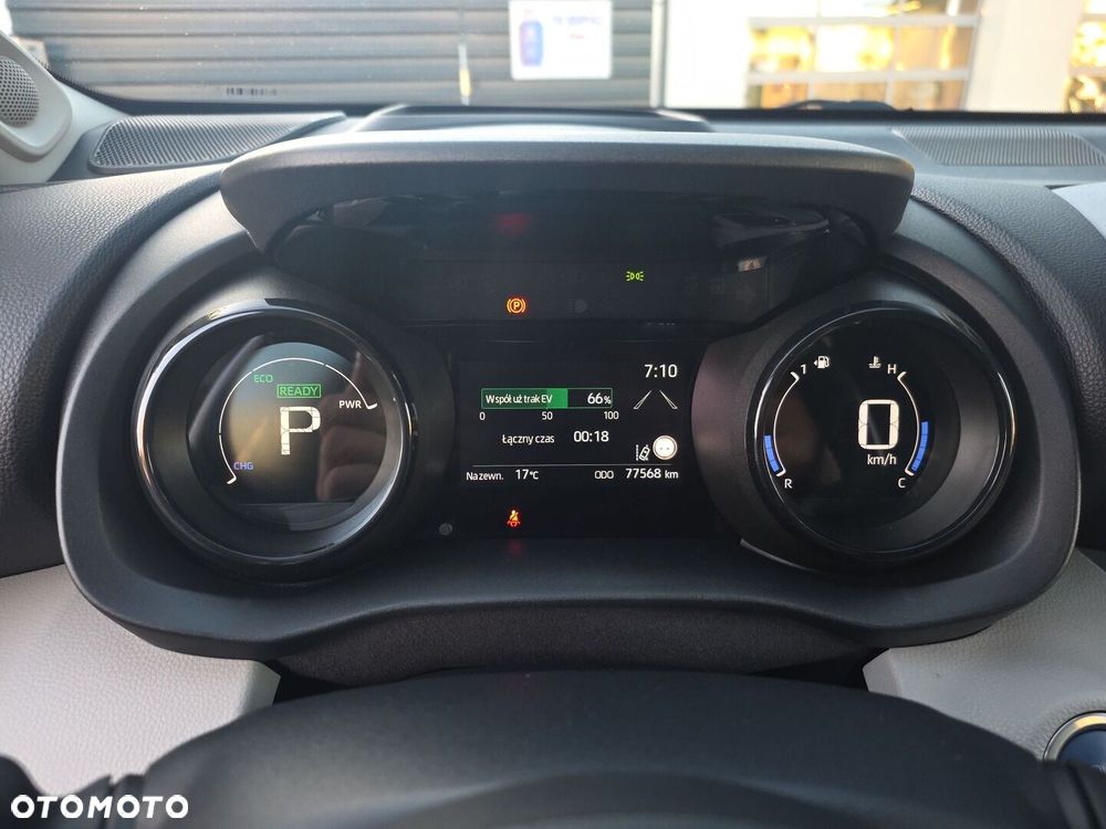 Toyota Yaris - 17