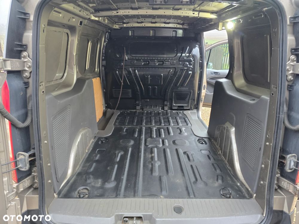 Ford TRANSIT CONNECT - 11