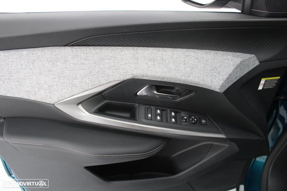 Peugeot E-3008 73 kWh Allure - 10