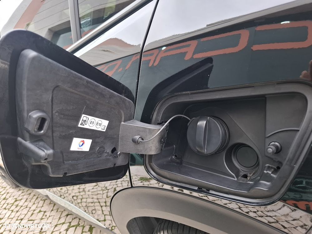 Peugeot 2008 1.2 PureTech GT Line - 52