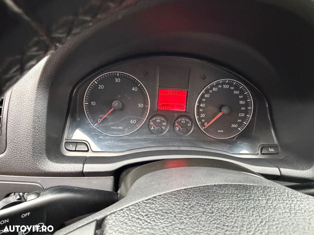 Volkswagen Jetta 1.9 TDI DPF United - 34