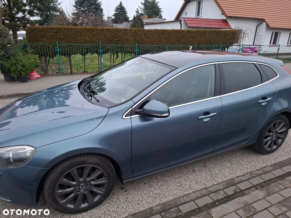 Volvo V40 D2 Summum - 2