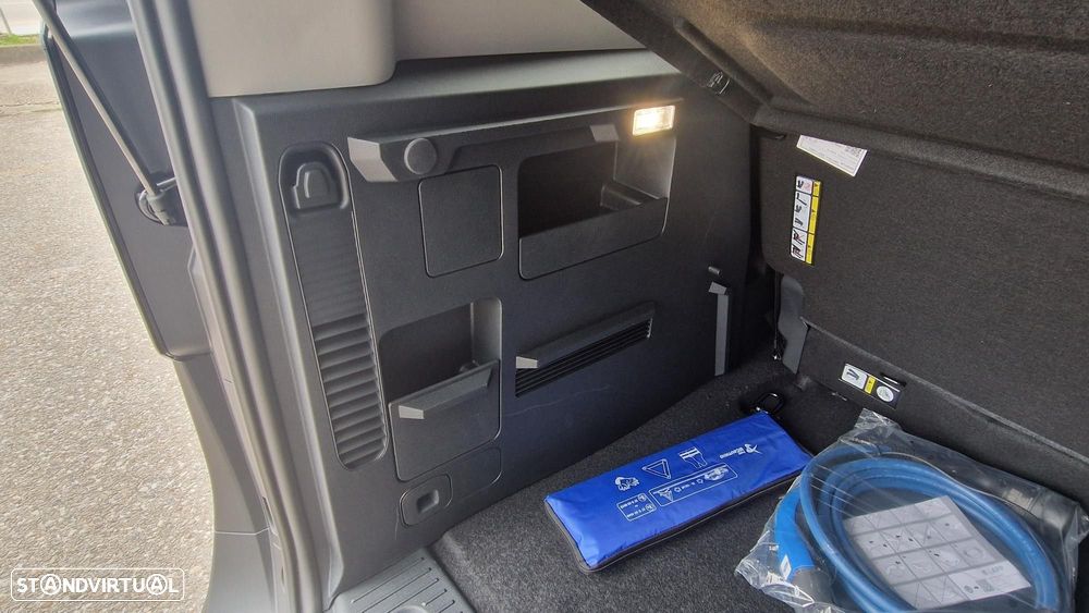 Ford Tourneo Courier - 13